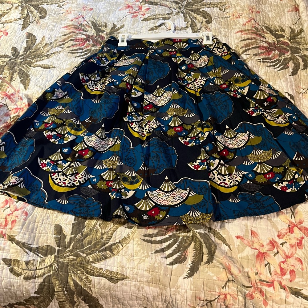 EUC Pin-up style circle skirt in Fan print